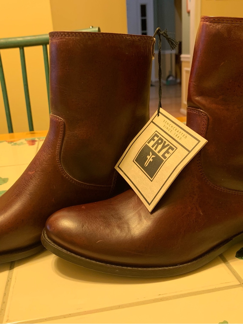 Frye Melissa Button Dark Burgundy Leather Short Ankle Boots with Back Zip Size 9